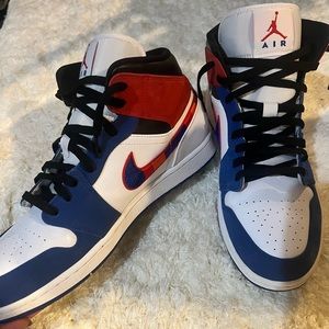Nike Air Jordan 1 Mid SE White Red Blue Multi Color Swoosh Men’s Size 13